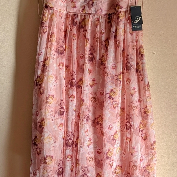 Beautiful hi low Adrianna Peppell dress. - Picture 2 of 5